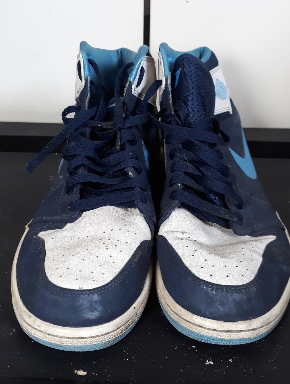 Nike Air Jordan 1 Mid Obsidian University Blue Mens 11 Sneakers 332550-402 Flaw